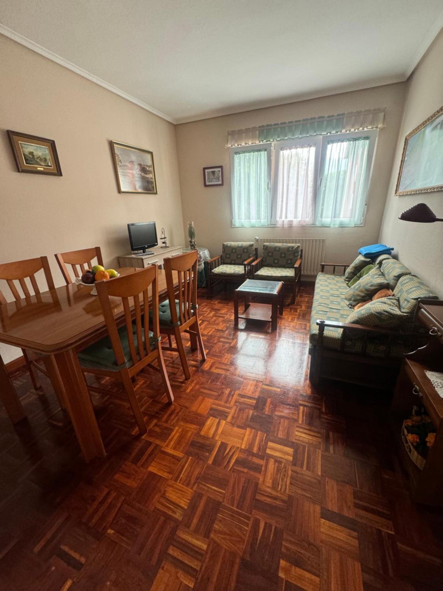 Apartamento En Llanes Con Plaza De Garaje Cubierta מראה חיצוני תמונה